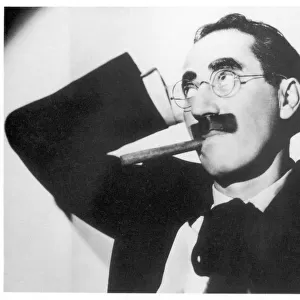 Groucho Marx / Postcard
