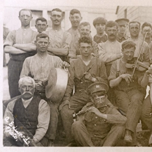 Group photo, British regimental band, WW1