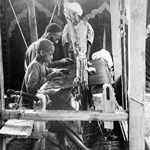 India - Shawl weavers in Cashmere early 1900s