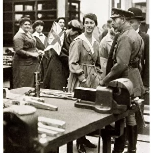 King George V visiting Glasgow factory, WW1