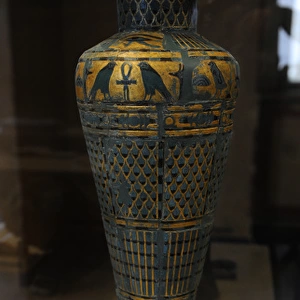 Replica of the cult vessel with inlays. 20th BC. Neues Museu