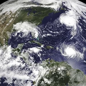 Atlantic hurricanes, August 2010 C016 / 3873