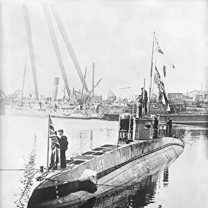 Captured German U-boat, World War I C014 / 2044