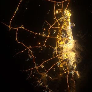 Dubai at night, ISS image C018 / 9216