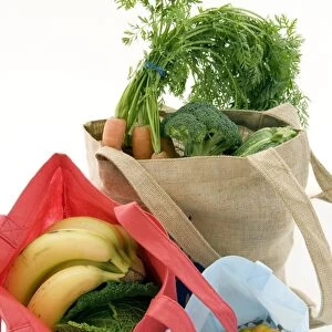 Food shopping in reusable bags