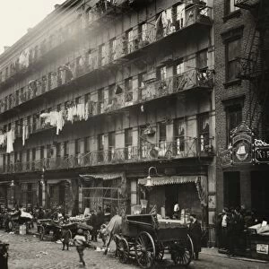 Tenement housing, New York City, 1912 C016 / 2550