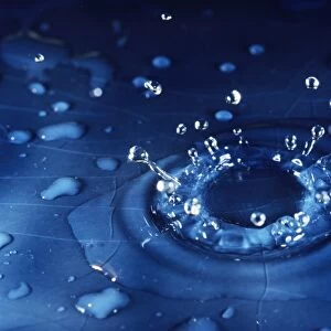 Water droplet impact, sequence