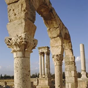 Aanjar, Umayyad remains