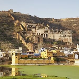 Bundi Palace and Taragarh (Star Fort), Bundi, Rajasthan, India, Asia