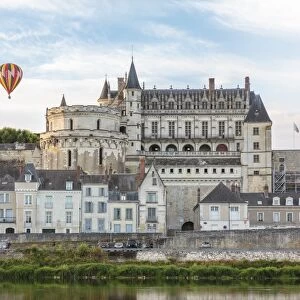 Hot-air balloon in the sky above the castle, Amboise, UNESCO World Heritage Site