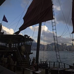 Junk sailing on Victoria Harbour, Hong Kong, China, Asia