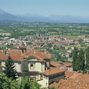 Mondovi Piazza view across to the Alps