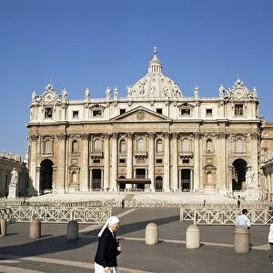Nun in St. Peters Square