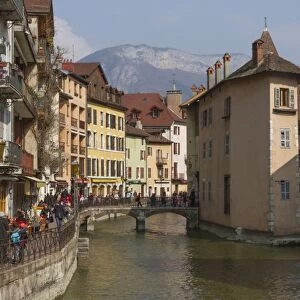 Old town and River Thiou, Annecy, Haute Savoie, France, Europe