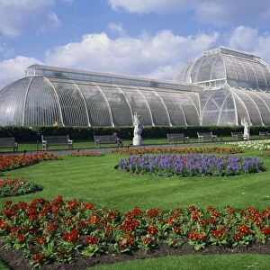 The Palm House, the Royal Botanic Gardens at Kew (Kew Gardens), UNESCO World Heritage Site