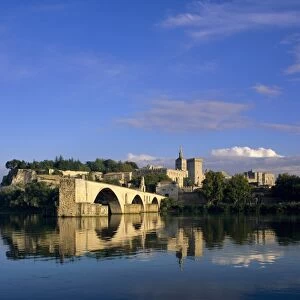 River Rhone, bridge and Papal Palace, Avignon, Provence, France, Europe