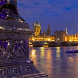 River Thames and Houses of Parliament at dusk, London, England, United Kingdom, Europe