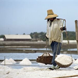 Salt workers
