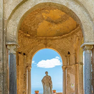 Statue of Ceres at the Villa Cimbrone, Ravello, Amalfi Coast (Costiera Amalfitana), UNESCO World Heritage Site, Campania, Italy, Europe
