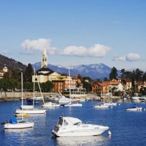 Yachts in the harbour at Solcio on Lake Maggiore, Italian Lakes, Piedmont, Italy, Europe