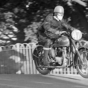 Jacques Pache (Triumph) 1949 Senior Clubman TT