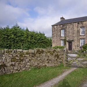 Drystone wall, gate and farmhouse, Dinkling Green Farmhouse, Whitewell, Lancashire, England, August