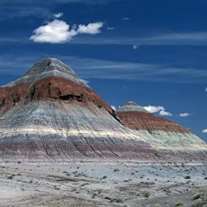 Landforms The Tepees in the Painted Desert are formations coloured by iron, manganese