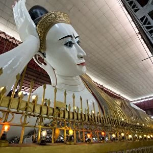 Reclining Buddha statue, Chaukhtatgyi Paya, Yangon, Myanmar, March