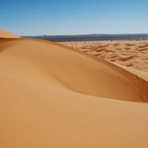 View of desert sand dunes, Grande Dune, Erg Chebbi, Sahara Desert, Morocco, February