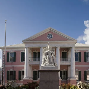 Bahamas, New Providence Island, Nassau, Statue of Queen Victoria near Parliament Square