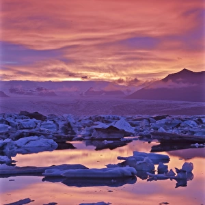 Europe, Iceland, Jokulsarlon Glacier Lagoon