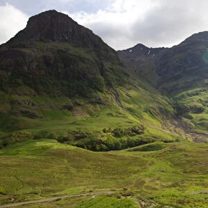 Scotland, Glen Coe valley off the A82 between Tyndrynm and Glencoe, beautiful sweeping mountains