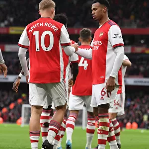 Emile Smith Rowe Scores First Arsenal Goal: Arsenal 1-0 Brentford (2021-22 Season)