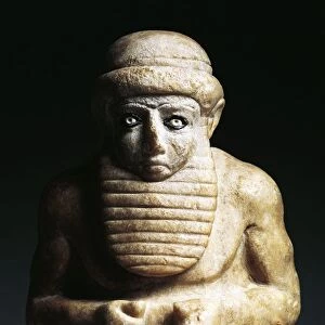 Grey alabaster male bust, From Uruk, Iraq, Sumerian civilization