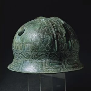 Helmet with engraved decoration