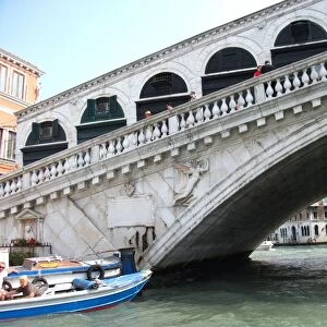 Italy, Venice, Rialto Bridge, close-up