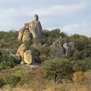 Boulder, Bulawayo, Castle, Geology, Granite, Grass, History, Inselberg, Matabeleland South