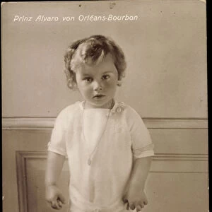 Ak Prince Alvaro of Orleans Bourbon as a toddler (b / w photo)