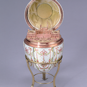 Gatchina Palace Egg, made by Mikhail Perkhin (fl. 1884-1903) 1901 (gold