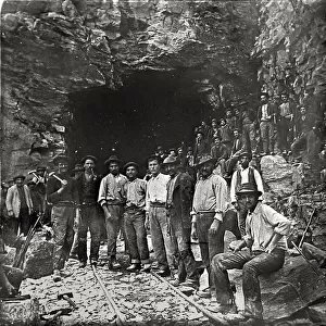 Intense Activities for the Sempione tunnel, 1903 (b / w photo)