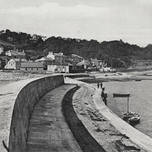 Lyme Regis from the Cobb (b / w photo)
