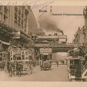 Postcard of the railway station at Friedrichstrasse, Berlin, sent in 1913 (b / w photo)