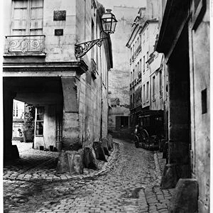 Rue Chanoinesse, from rue des Chantres, Paris, 1858-78 (b / w photo)