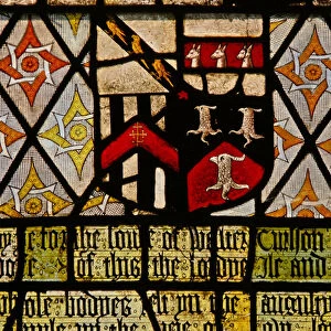 Window S4 depicting arms of Walter Curson and Isobel Saunders (stained glass)