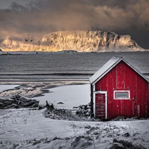 The cabin by Jusnesvika