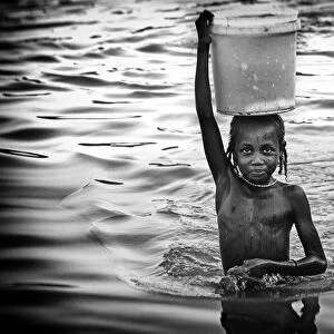 Taking water home (7) - Benin