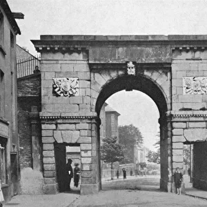 Bishops Gate, Londonderry, 1924-1926. Artist: WA Green
