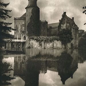 Gemen (Westfalen). Wasserschloss, 1931. Artist: Kurt Hielscher