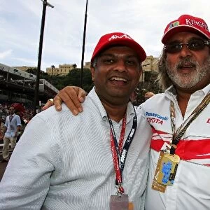 Formula One World Championship: R-L: Dr. Vijay Mallya CEO Kingfisher and Tony Fernandes, Group CEO of AirAsia
