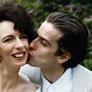 Actor Peter Capaldi marries his actress girlfriend Elaine Collins